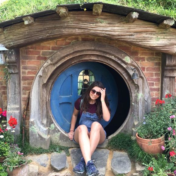 Meet your Posher, Arielle - Picture 1 of 1